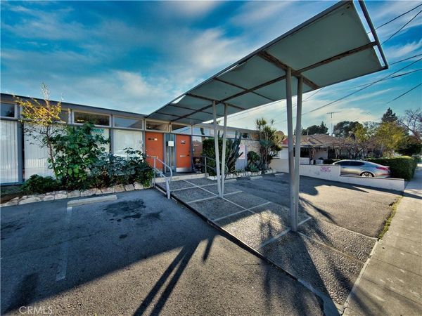 1126 N Flower, Santa Ana, CA 92703