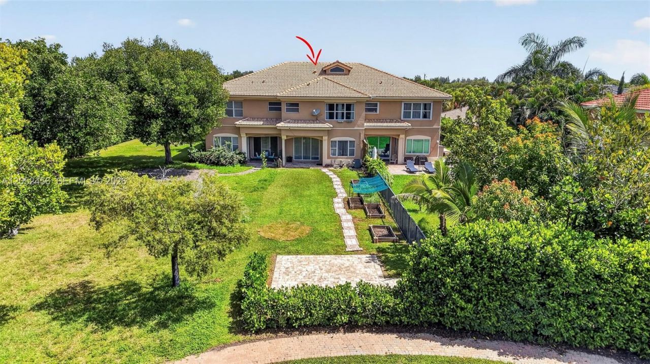 212 Catania Way , Royal Palm Beach, FL 33411 Photo