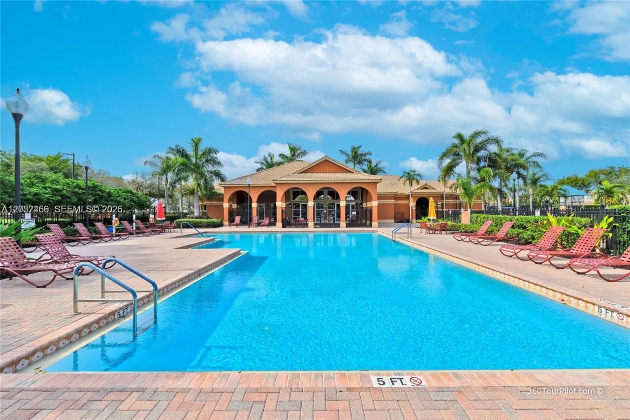 212 Catania Way , Royal Palm Beach, FL 33411 Photo