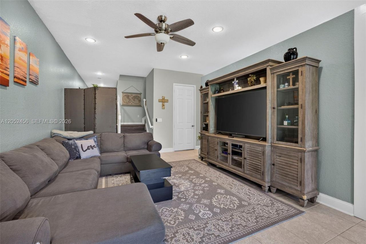 212 Catania Way , Royal Palm Beach, FL 33411 Photo