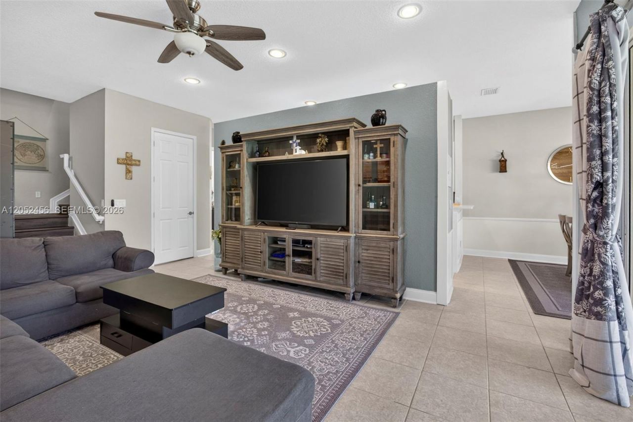 212 Catania Way , Royal Palm Beach, FL 33411 Photo