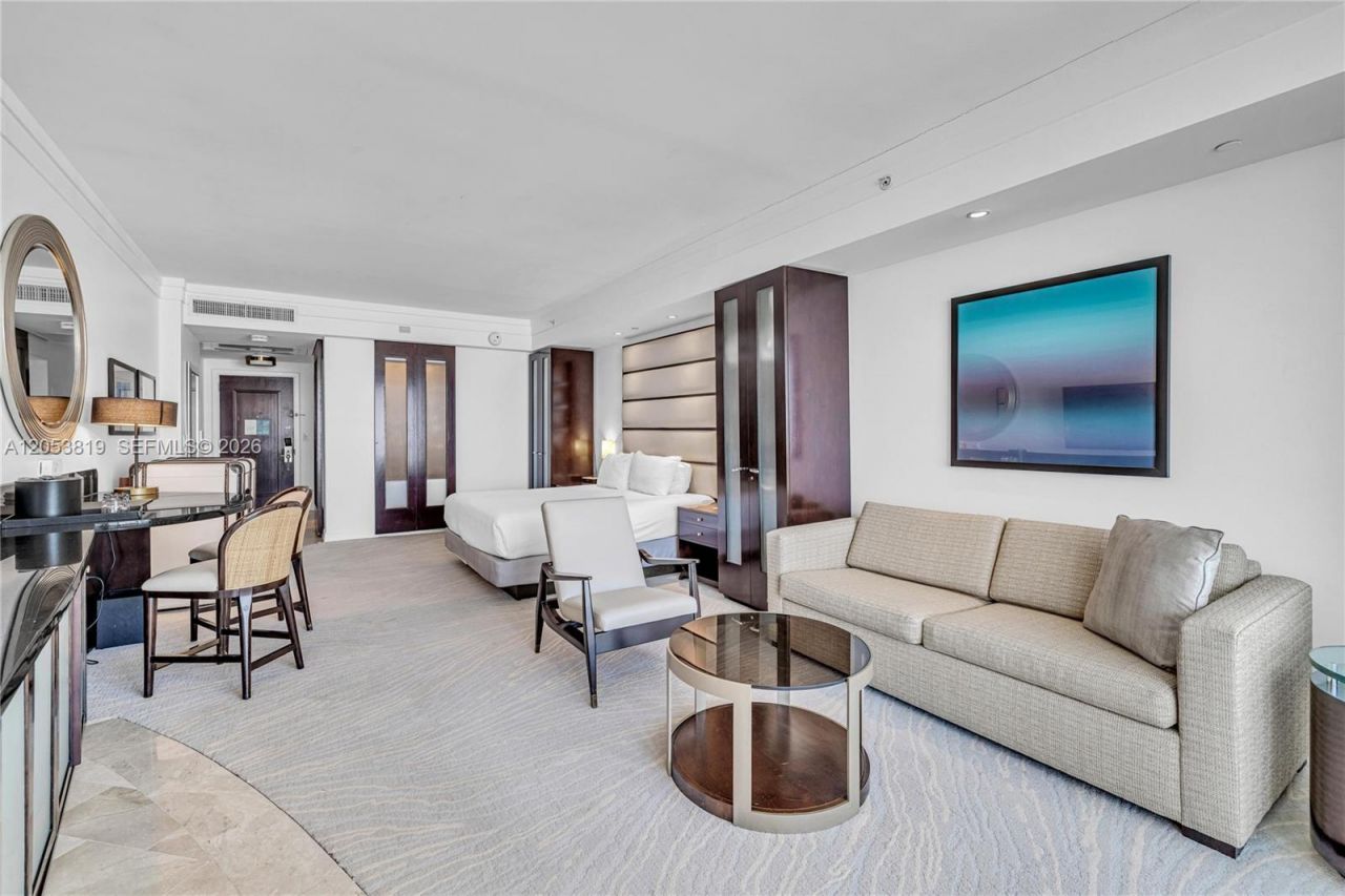 4391 Collins Ave , Unit 1706, Miami Beach, FL 33140 Photo