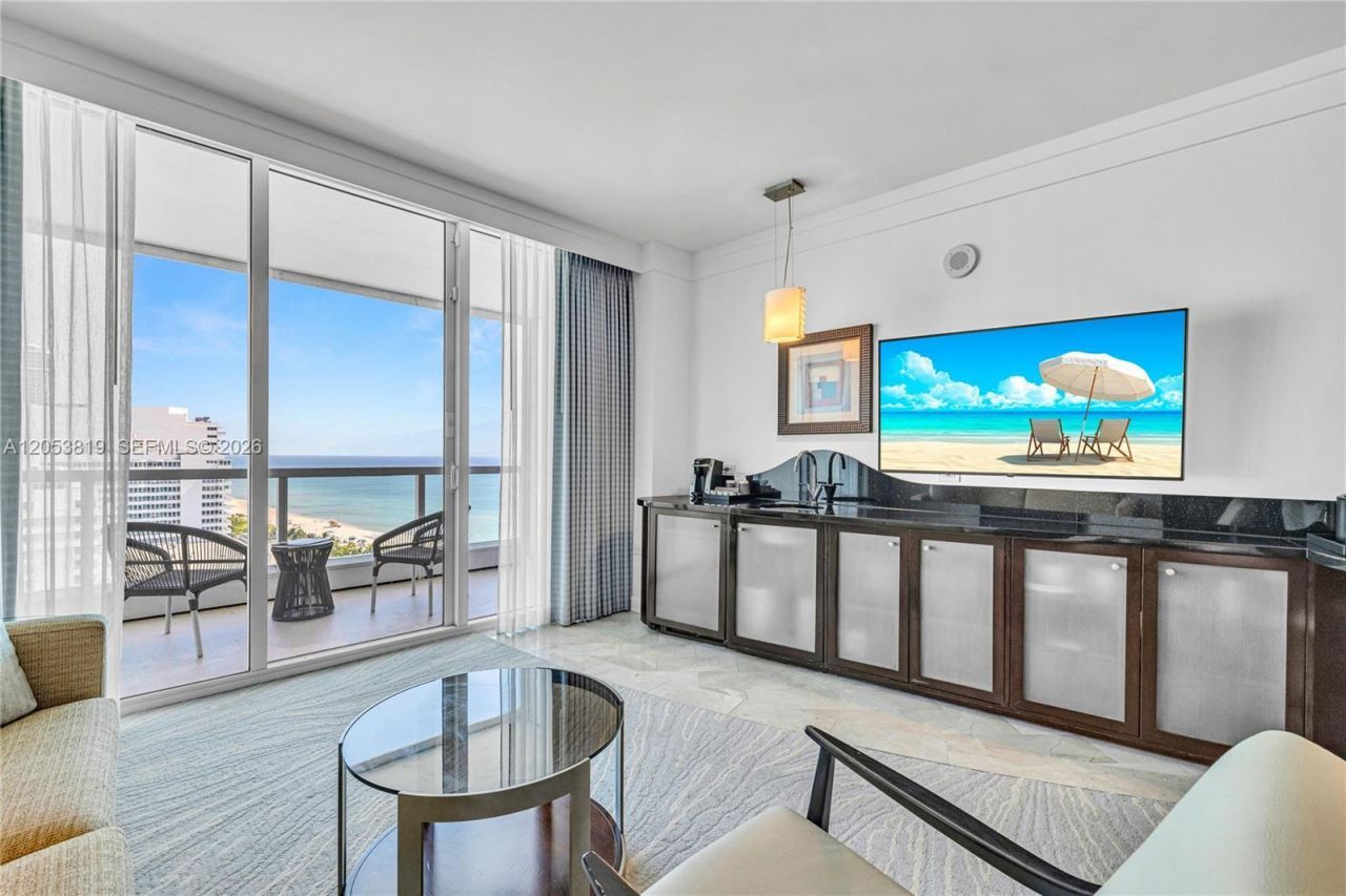 4391 Collins Ave , Unit 1706, Miami Beach, FL 33140 Photo
