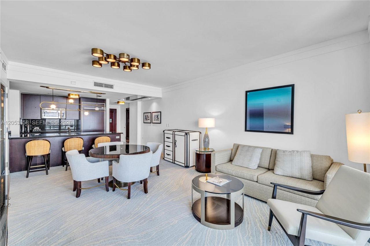 4391 Collins Ave , Unit 1707, Miami Beach, FL 33140 Photo