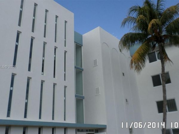 11750 NE 16th Ave, Unit 408, Miami, FL 33161
