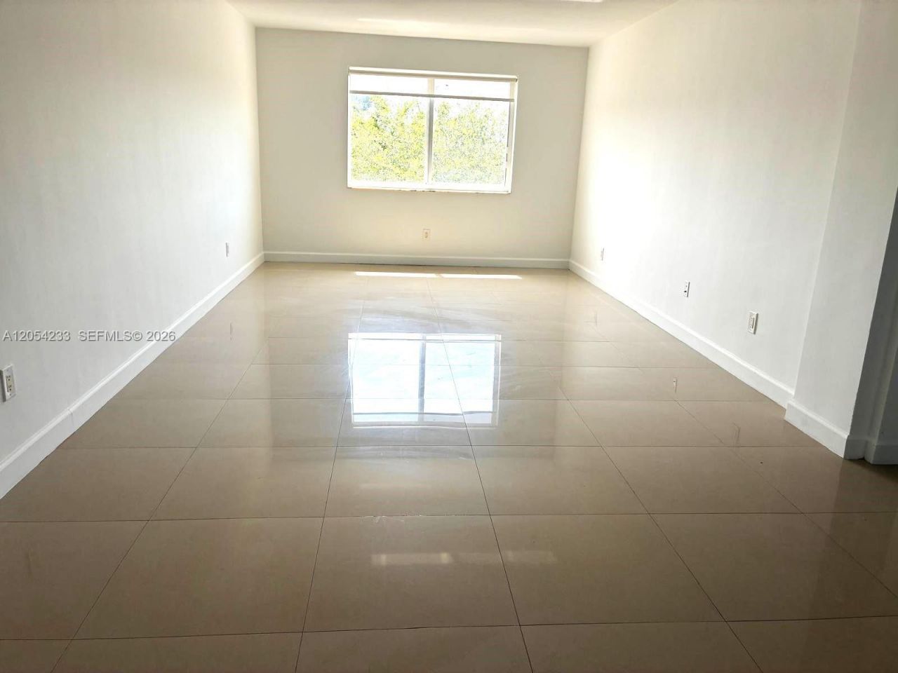 11750 NE 16th Ave, Unit 408, Miami, FL 33161 Photo
