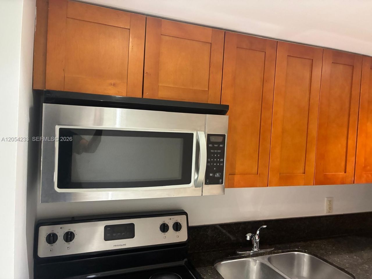 11750 NE 16th Ave, Unit 408, Miami, FL 33161 Photo