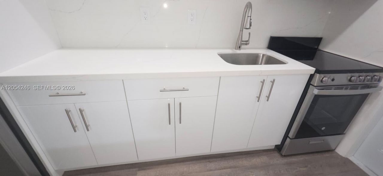 7901 SW 64th Ave, Unit 4, South Miami, FL 33143 Photo