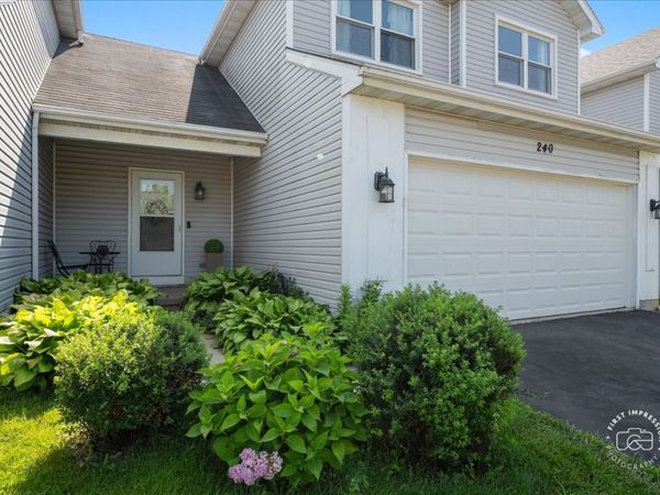 240 Mack Drive , Hinckley, IL 60520