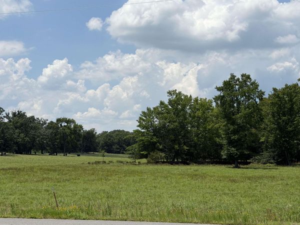 000 HWY 285 N , Damascus, AR 72039