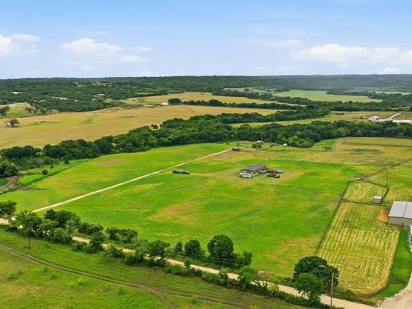 660 County Road 127, Stephenville, TX 76401