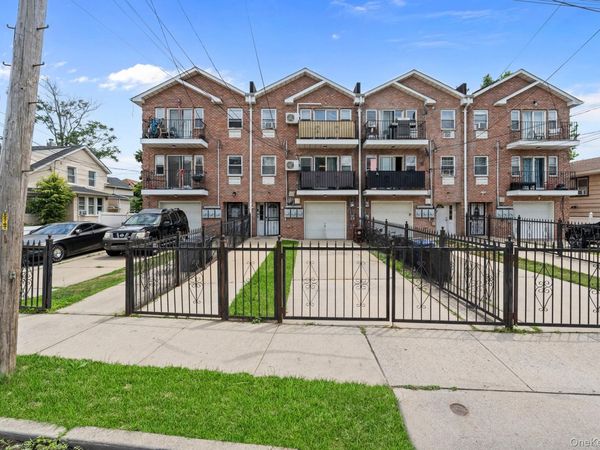 1076 Gipson Street , Far Rockaway, NY 11691