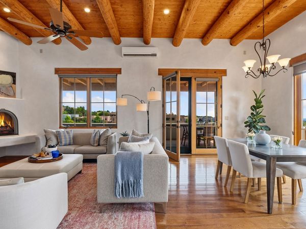 69 Avenida Frijoles , Santa Fe, NM 87507