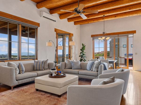 69 Avenida Frijoles , Santa Fe, NM 87507