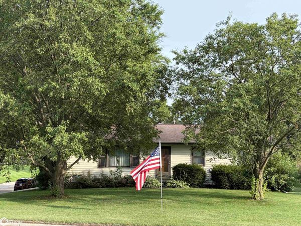 502 4th Street SW, State Center, IA 50247