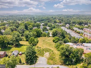 HALL AVENUE N , PURCELLVILLE, VA 20132