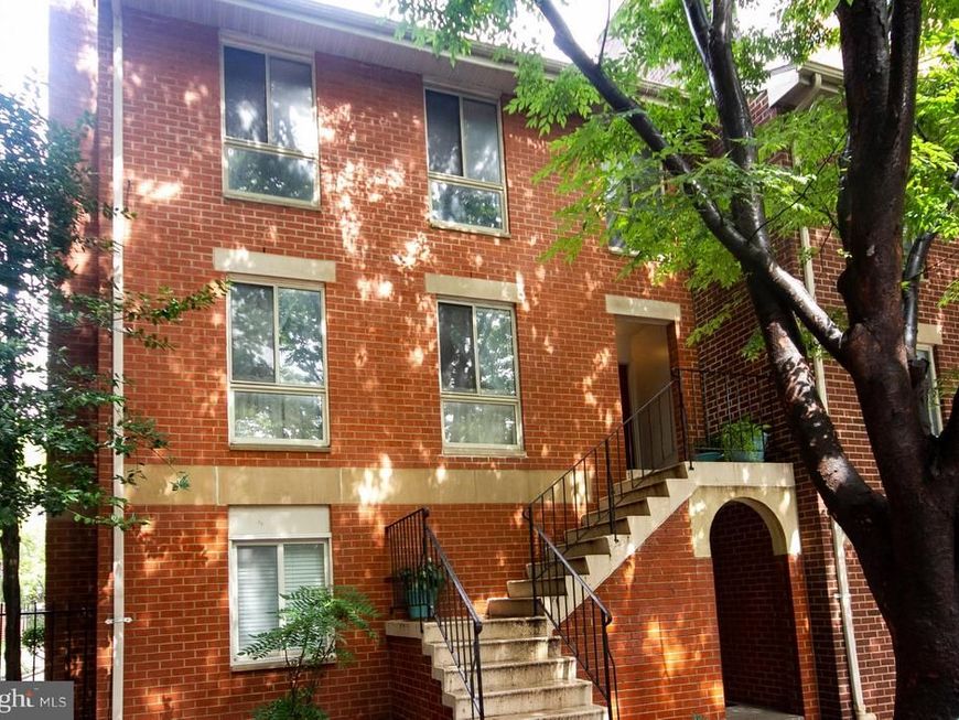 10 B Lee Street W, Unit R72, Baltimore, MD 21201 Main Photo