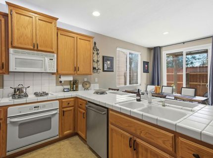 2330 Nucla Way, Sacramento, CA 95834 Photo