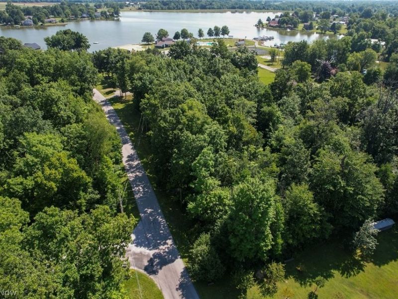 Maderia Drive, West Salem, OH 44287 Photo 6