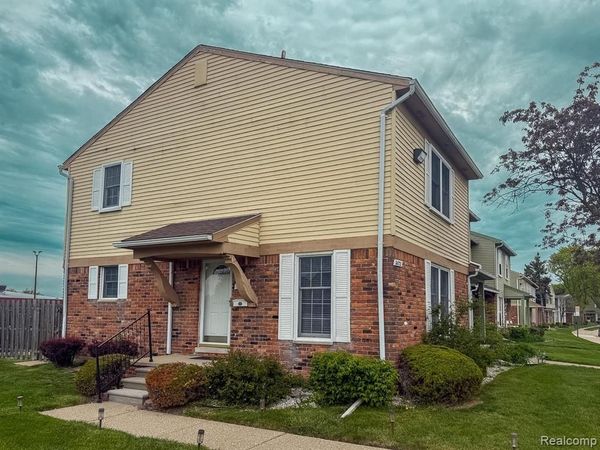 36721 Park Place Drive , Sterling Heights, MI 48310