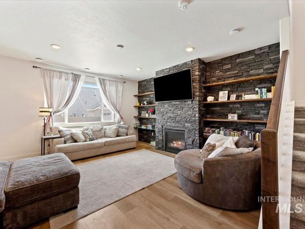 11055 Roaring Fork St, Caldwell, ID 83605