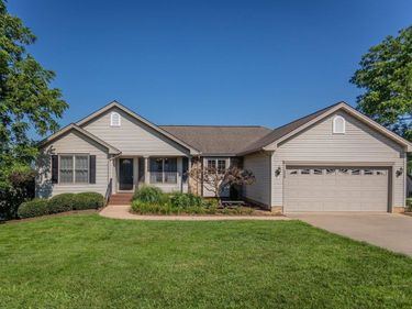225 WALNUT DR, BROADWAY, VA 22815