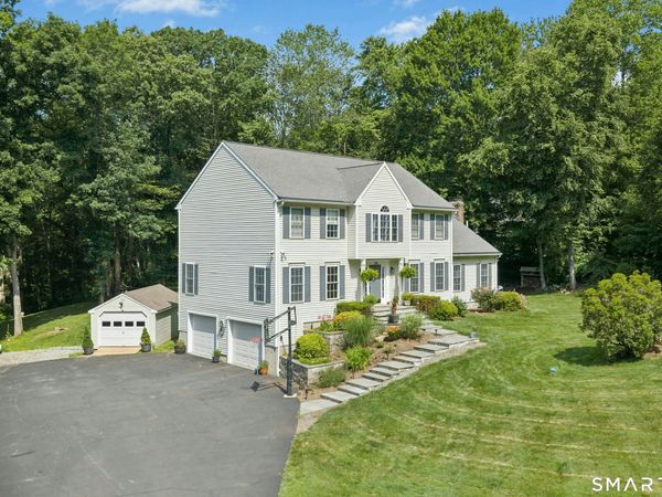 33 Pond View, Southbury, CT 06488