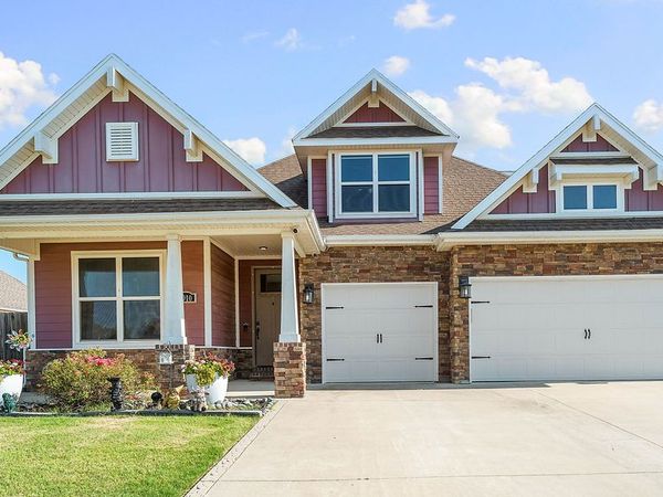 1010 Silver Maple Street, Centerton, AR 72719