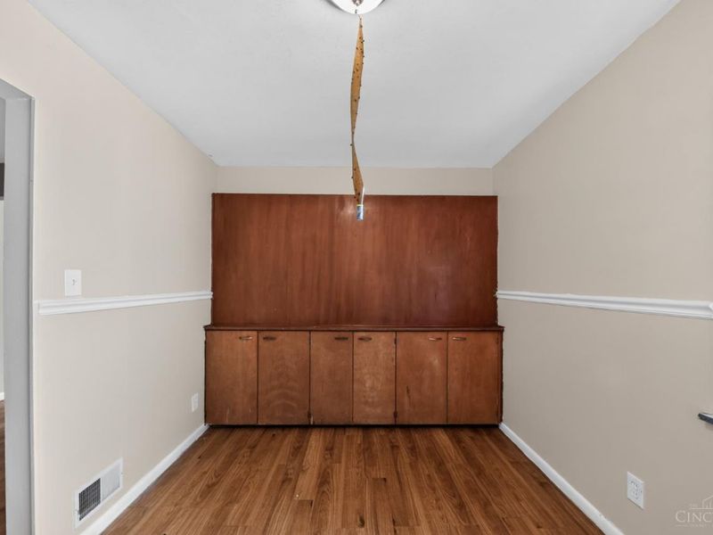 1703 Ashbrook Drive, Cincinnati, OH 45238 Photo 12