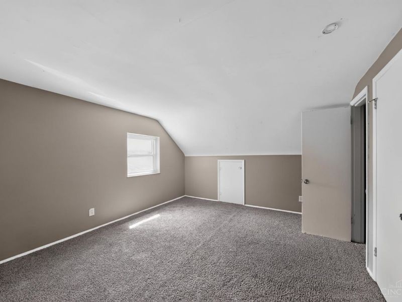 1703 Ashbrook Drive, Cincinnati, OH 45238 Photo 17
