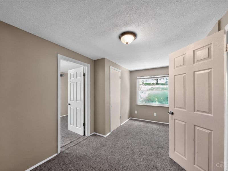 1703 Ashbrook Drive, Cincinnati, OH 45238 Photo 19