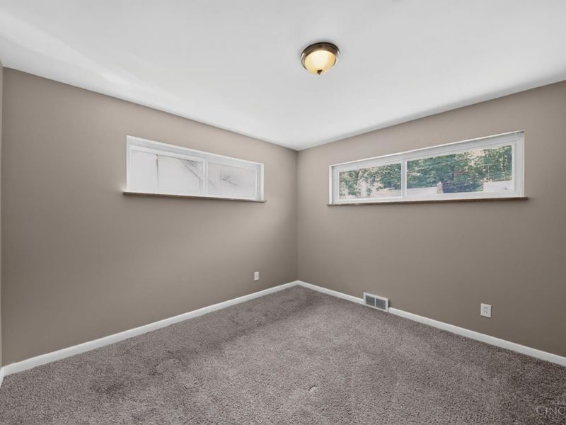 1703 Ashbrook Drive, Cincinnati, OH 45238 Photo 21