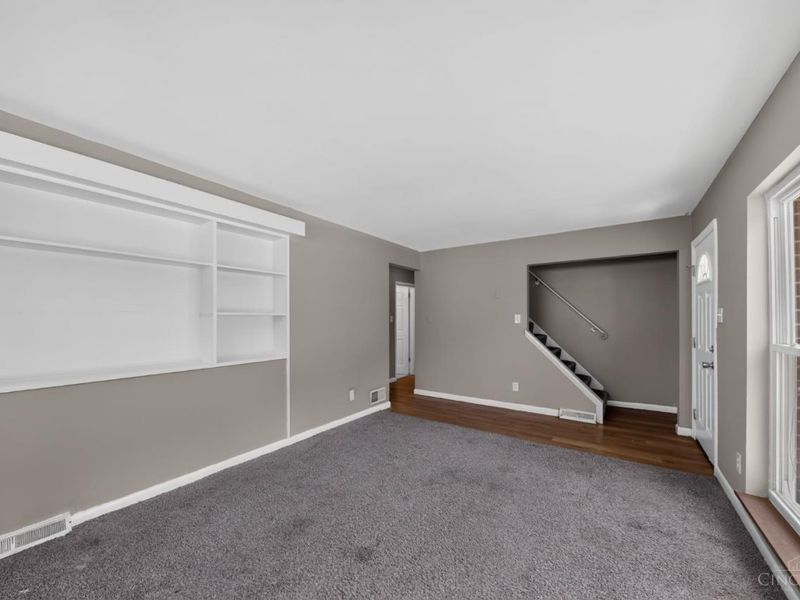 1703 Ashbrook Drive, Cincinnati, OH 45238 Photo 9