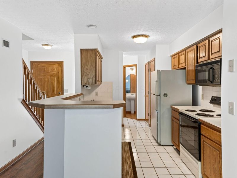2192 Victoria Park Drive, Columbus, OH 43235 Photo 13