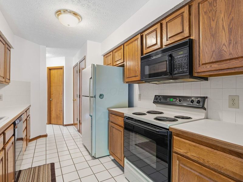 2192 Victoria Park Drive, Columbus, OH 43235 Photo 15