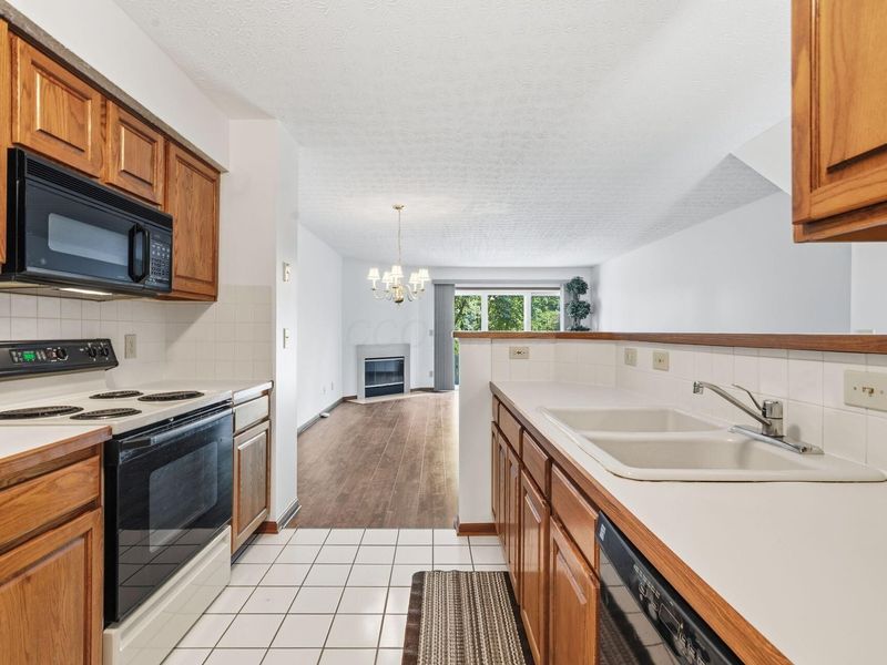 2192 Victoria Park Drive, Columbus, OH 43235 Photo 16