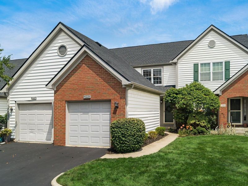 2192 Victoria Park Drive, Columbus, OH 43235 Photo 2