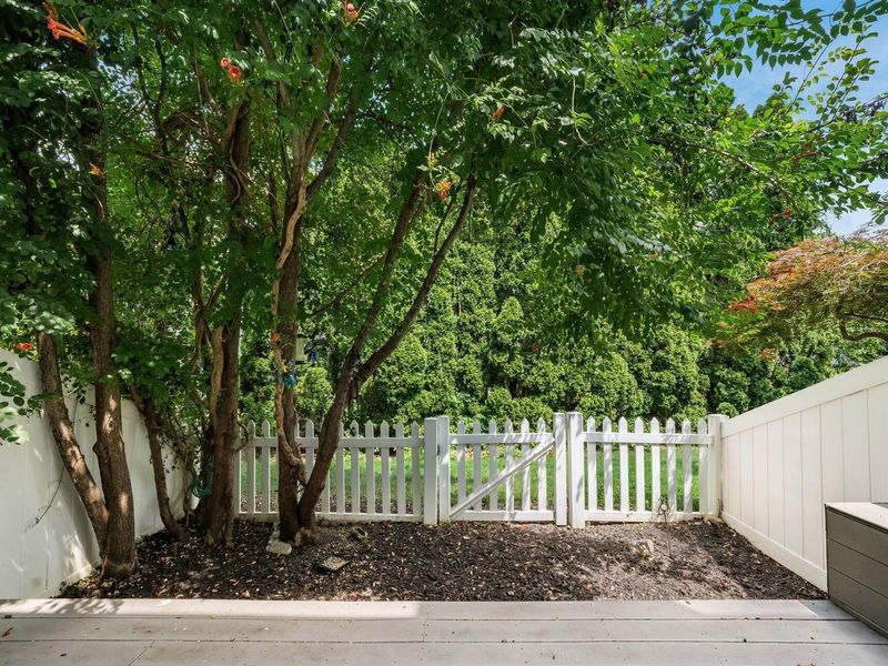 2192 Victoria Park Drive, Columbus, OH 43235 Photo 37