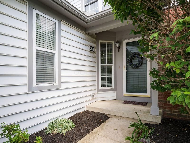 2192 Victoria Park Drive, Columbus, OH 43235 Photo 4