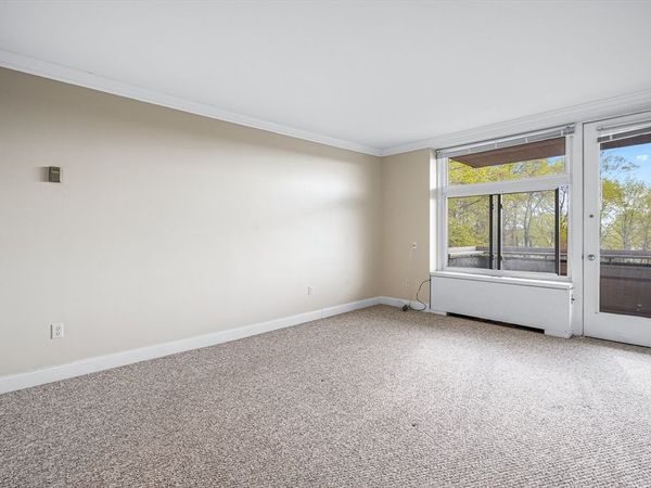 36 Eliot St, Unit 2, Milton, MA 02186