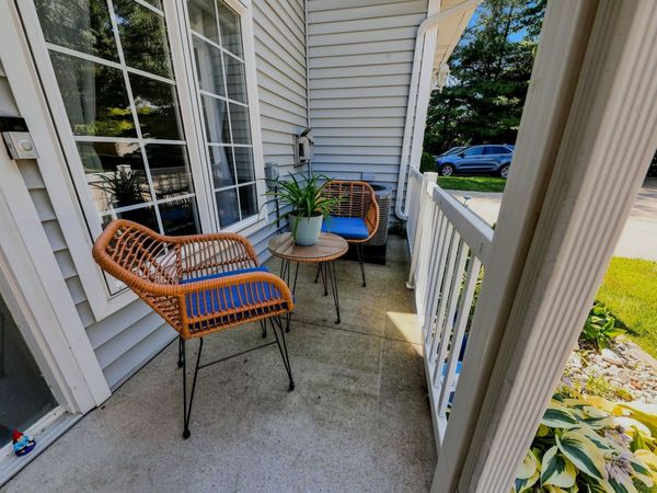 500 N Valley Drive, Unit 206, Des Moines, IA 50312