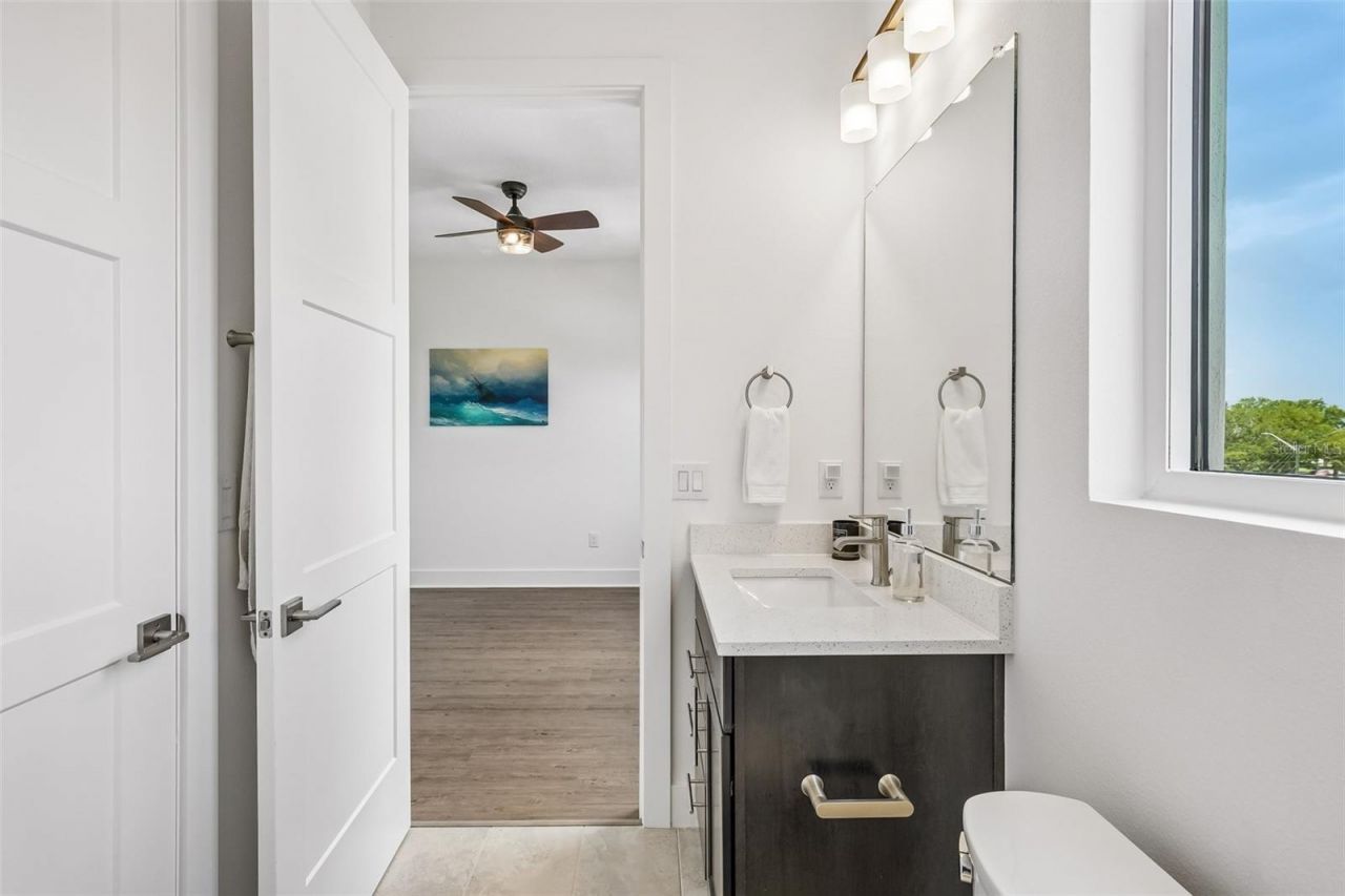 312 15th Street N, Saint Petersburg, FL 33705 Photo
