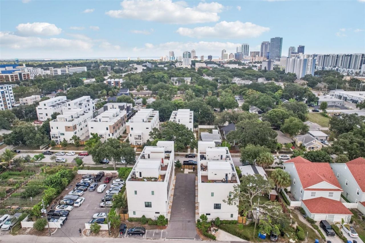 312 15th Street N, Saint Petersburg, FL 33705 Photo