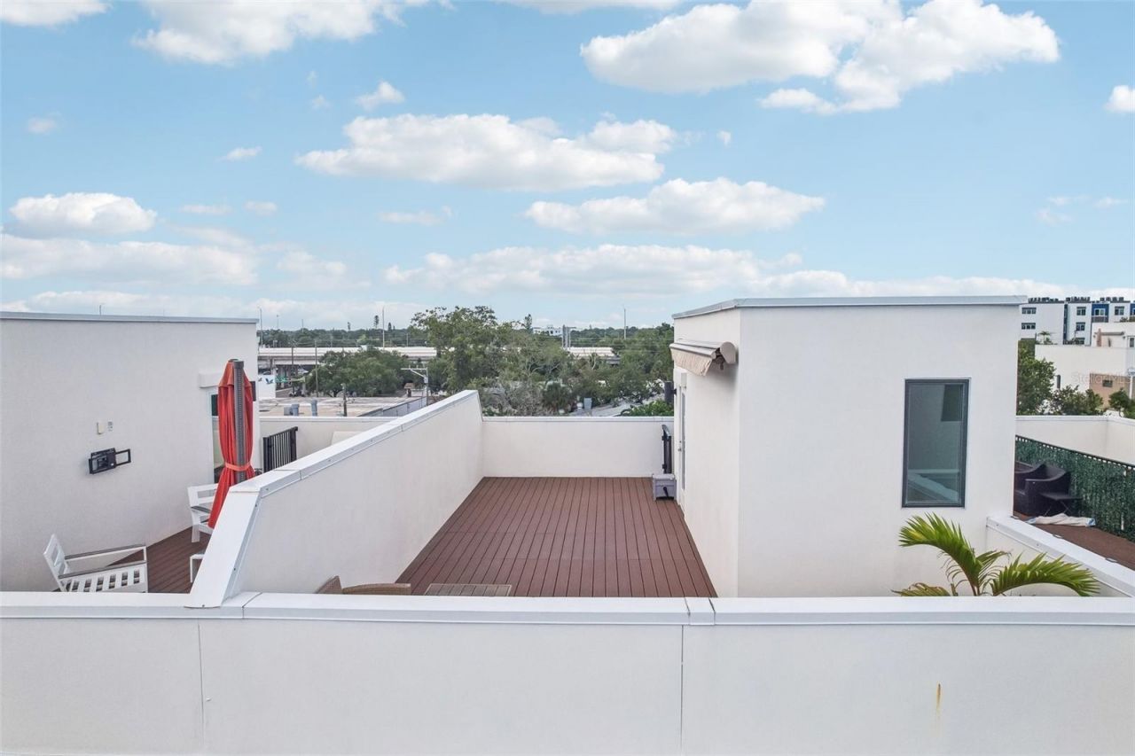 312 15th Street N, Saint Petersburg, FL 33705 Photo
