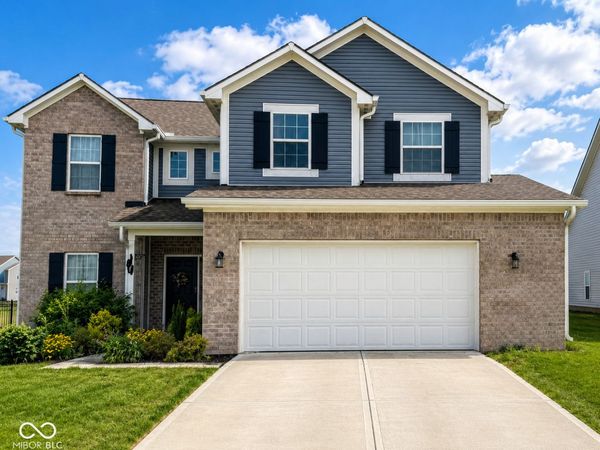 1669 N Clearwater Drive, Greenfield, IN 46140