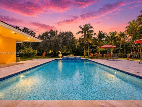 6500 SW 127th Street , Pinecrest, FL 33156