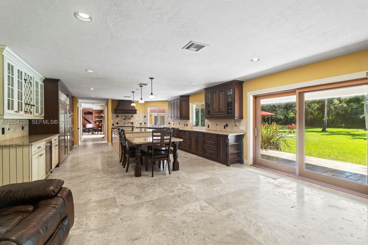 6500 SW 127th Street, Pinecrest, FL 33156 Photo