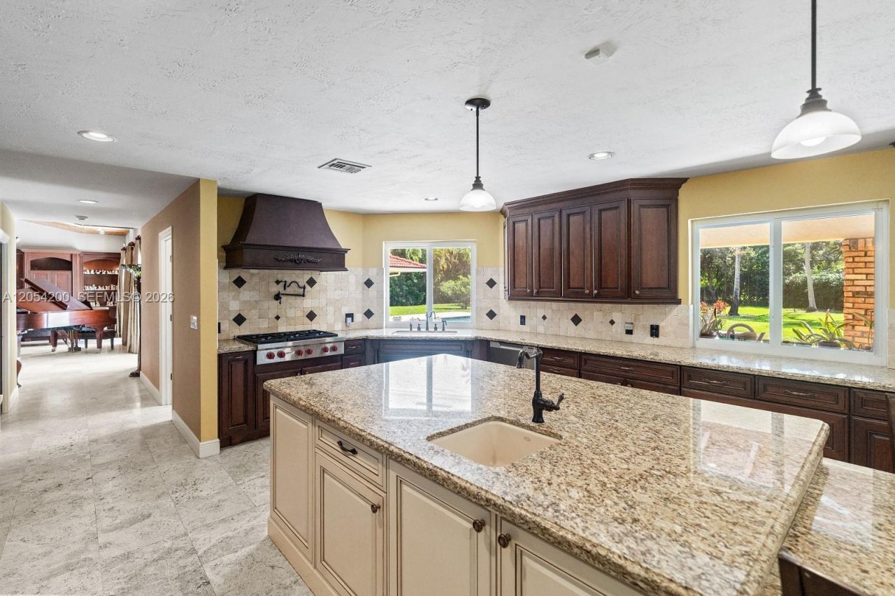6500 SW 127th Street, Pinecrest, FL 33156 Photo