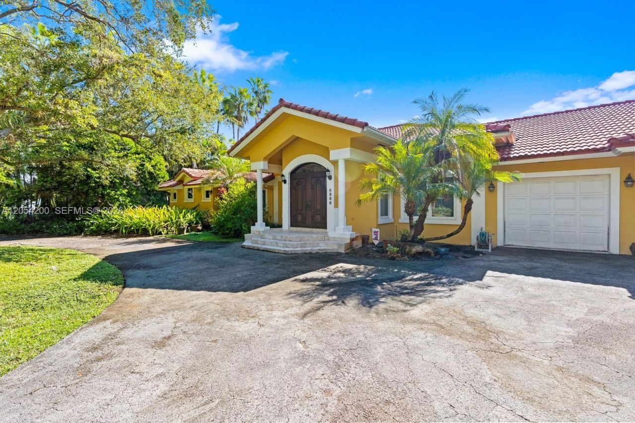 6500 SW 127th Street, Pinecrest, FL 33156 Photo