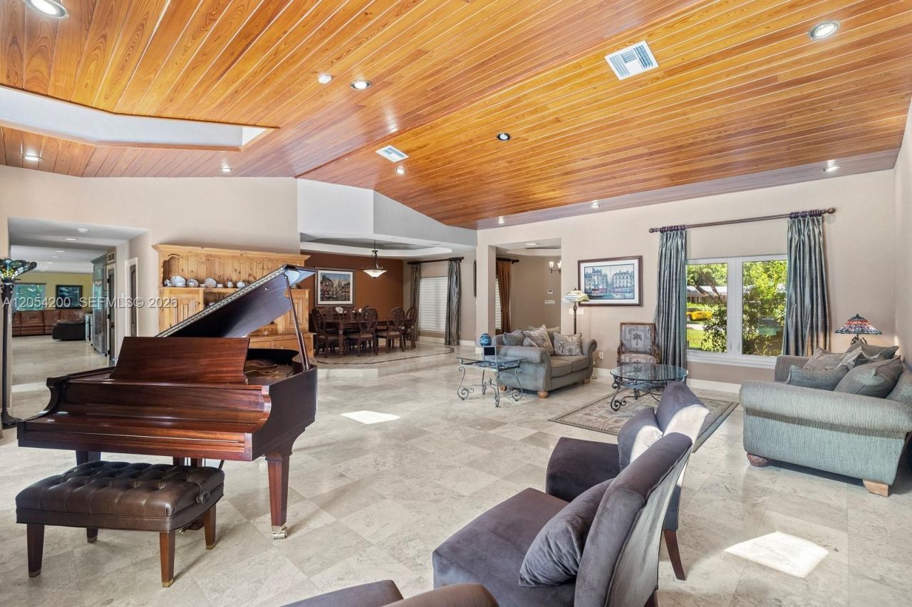 6500 SW 127th Street, Pinecrest, FL 33156 Photo